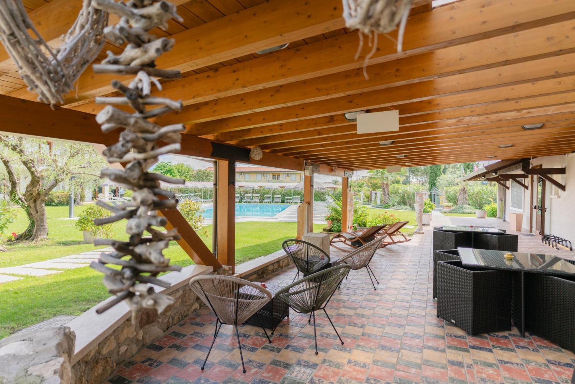 Residence Molino - Holiday Apartments Manerba del Garda Exterior foto